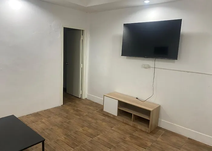 Apartment Am Am Place 2 Near Rajamangkala Stadium *